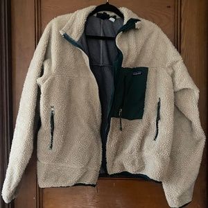 Patagonia Sheerling light Jacket